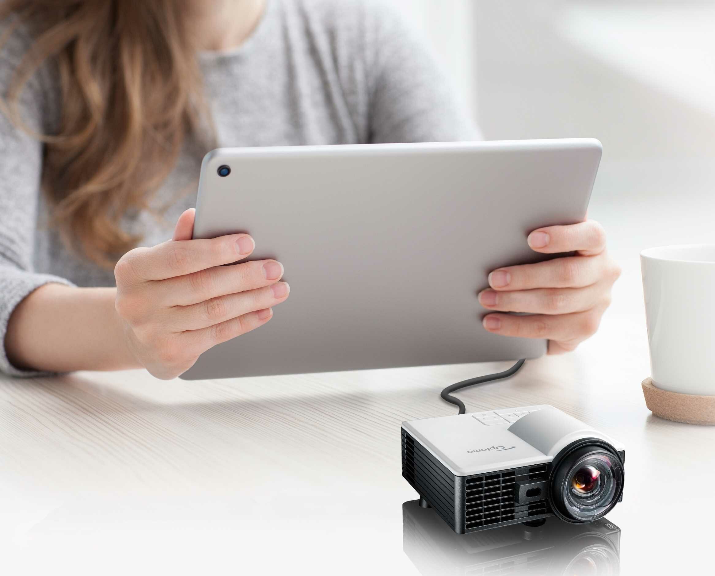 Projektor OPTOMA ML1050ST Plus - kompaktowosc