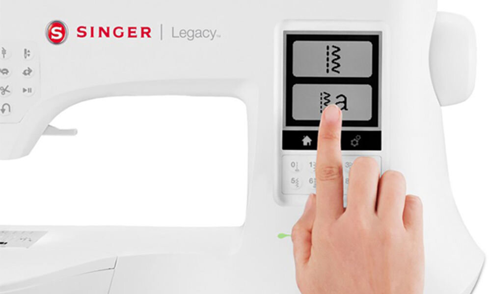Maszyna do szycia SINGER Legacy C440 wyświetlacz monitorowanie ustawień wybór parametrów pracy niezbędne funkcje technologie projekt krawiecki precyzja profesjonalizm estetyka