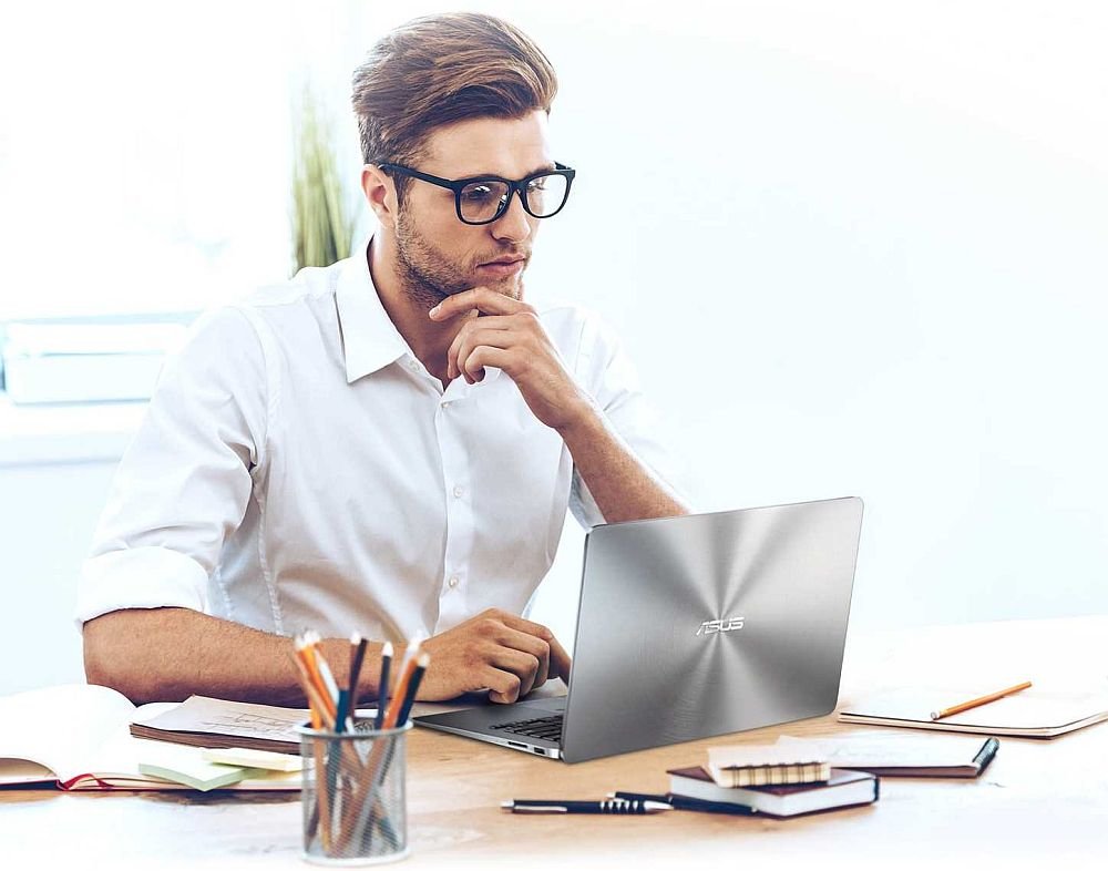 Laptop ASUS UX430UA bateria