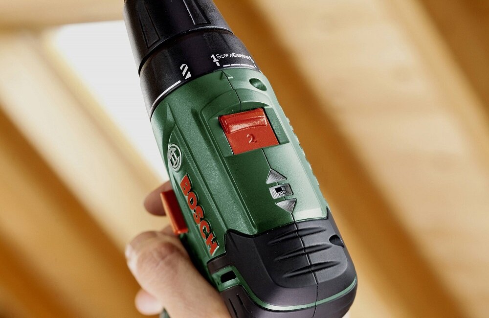 Wiertarko wkrętarka BOSCH EasyDrill 12 2 Mocna i kompaktowa Wstępny wybór momentu obrotowego z 20 zakresami momentu obrotowego System Bosch Electronic