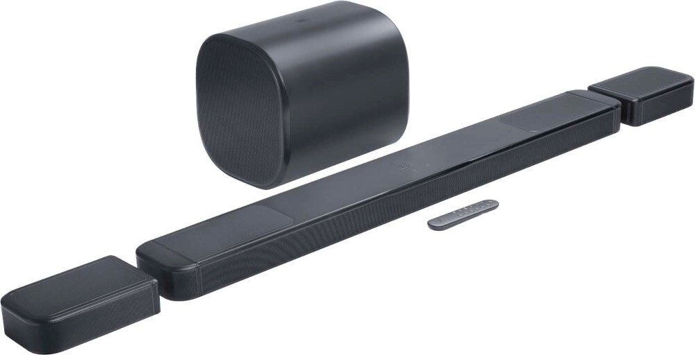 Na obrazie widoczny jest czarny soundbar z dwoma odłączanymi głośnikami, subwooferem oraz pilotem. Wszystkie elementy są w kolorze czarnym i mają nowoczesny design.