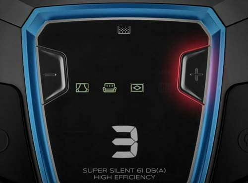 Panel sterowania z wyświetlaczem pokazującym cyfrę 3 oraz ikonami trybów pracy. Widoczny jest napis \'SUPER SILENT 61 DB(A) HIGH EFFICIENCY\'.
