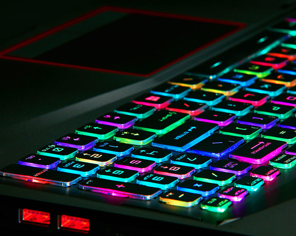 Laptop Gamingowy MSI GE75 RAIDER - Podświetlana Klawiatura