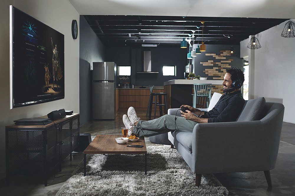 Kontroler RAZER Raiju Tournament Edition ergonomia przyciski układ