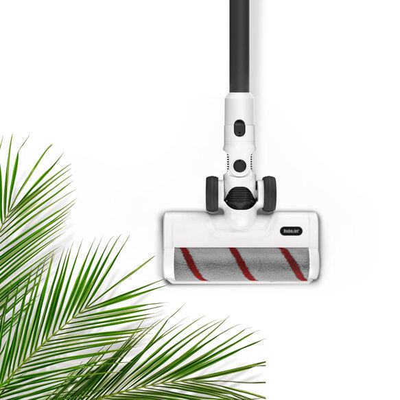 Na obrazie widoczna jest głowica odkurzacza pionowego z logo \'RoboJet\' na białym tle. Obok znajduje się zielona roślina o długich liściach.