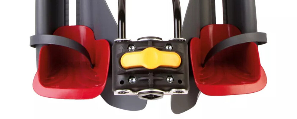 Fotelik rowerowy BELLELLI Pepe Standard Czarno-czerwony podporki pod stopy z paskami