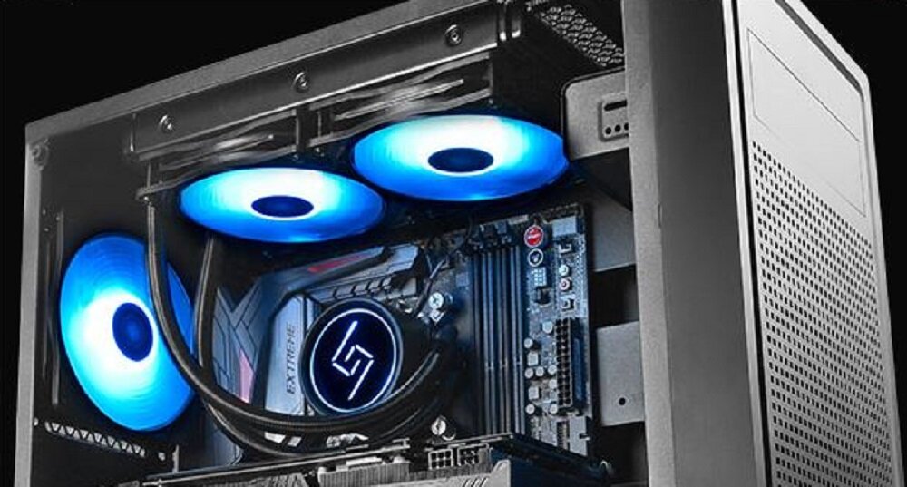 Obudowa DEEPCOOL E-Shield- pojemne wnetrze 