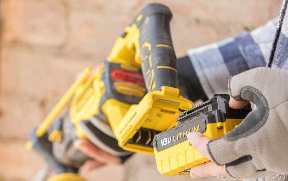 STANLEY-FMCD900B kompaktowa lekka konstrukcja ciasne przestrzenie uchwyt szybka prosta wymiana akcesoria lekkość transport