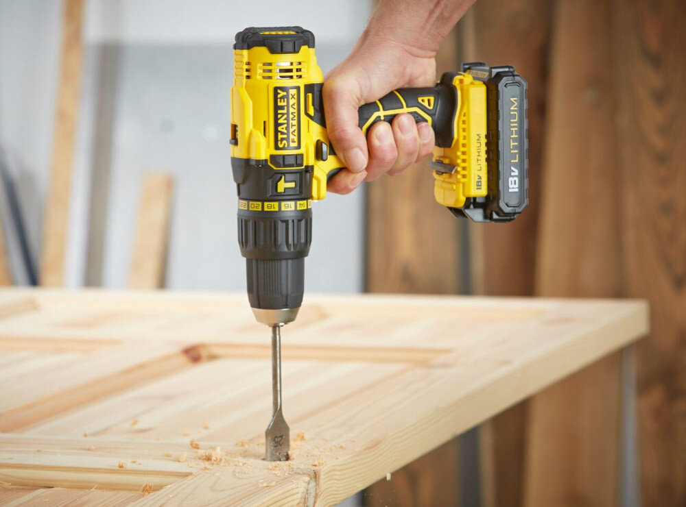 Wiertarko-wkrętarka STANLEY FMC626D2K 2-biegowa przekładnia planetarna dłuższy czas pracy akumulatora na jednym cyklu ładowania dłuższa żywotność optymalne przeniesienie energii