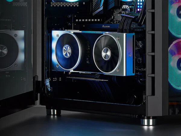 Obudowa CORSAIR Crystal-680X-RGB - karta graficzna GPU