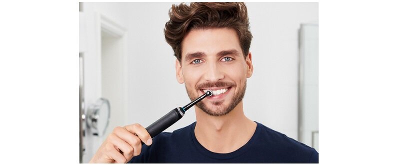 Szczoteczka rotacyjna ORAL-B Genius 10000LW SE