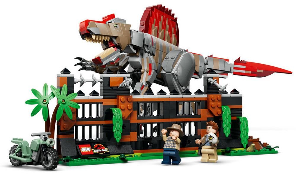 Zestaw LEGO przedstawia spinozaura na tle ogrodzenia z elementami roślinnymi oraz dwie figurki ludzkie i motocykl. Widoczne jest logo LEGO Jurassic World.