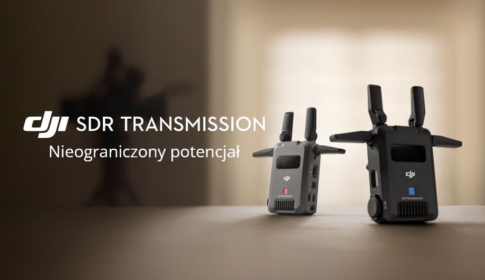 Na obrazie znajdują się dwa urządzenia z antenami, obok których widnieje tekst: \'DJI SDR TRANSMISSION Nieograniczony potencjał\'.