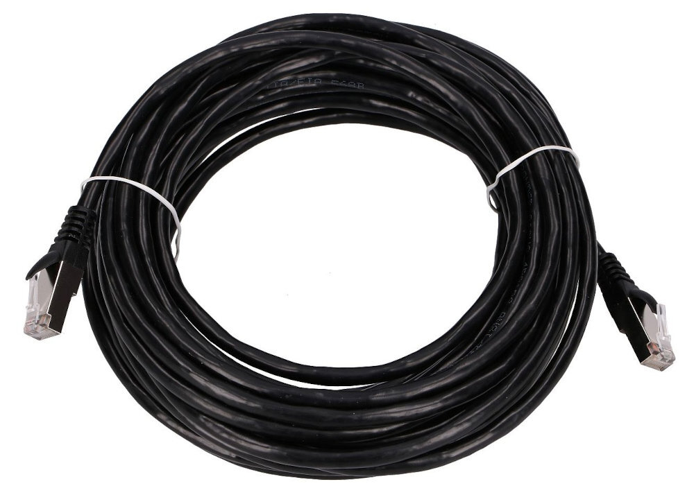 EXTRALINK Kabel RJ-45/RJ-45 Patchcord ekranowany kategorii 6A SFTP Extralink  sieciach Ethernet router, switch, komputer czy telefon VoIP połączeń między patch panelami teleinformatycznych Wysoka elastyczność odporna konstrukcja - zwinięty kabel na białym tle