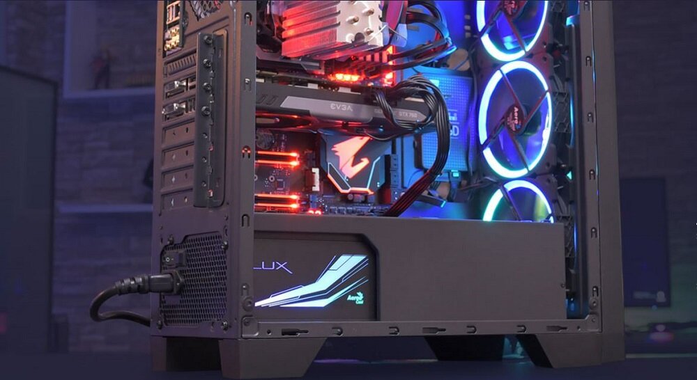 Zasilacz AEROCOOL Lux RGB 750W - funkcjonalnosc