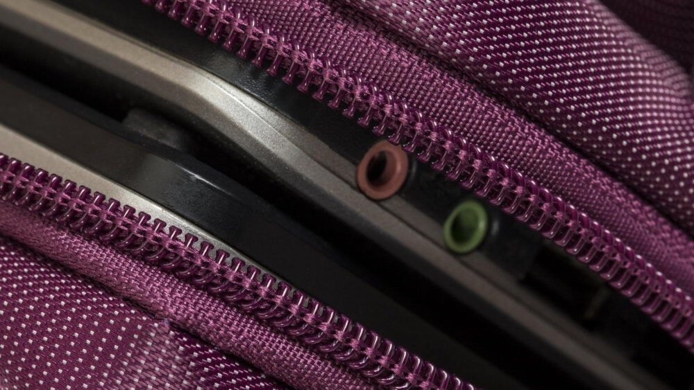 Torba na laptopa RIVACASE Central  - zamek