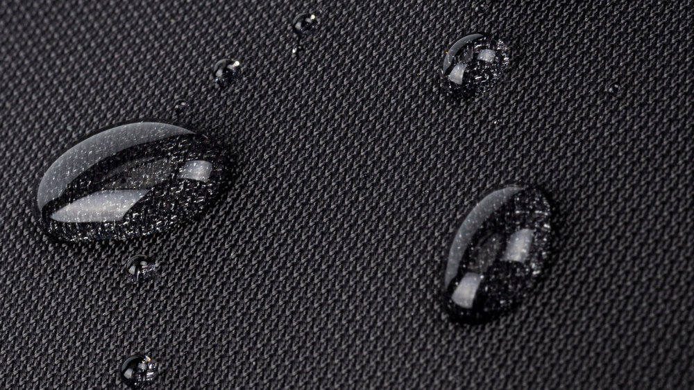 Torba na laptopa RIVACASE Tiergarten  - wodoodporność