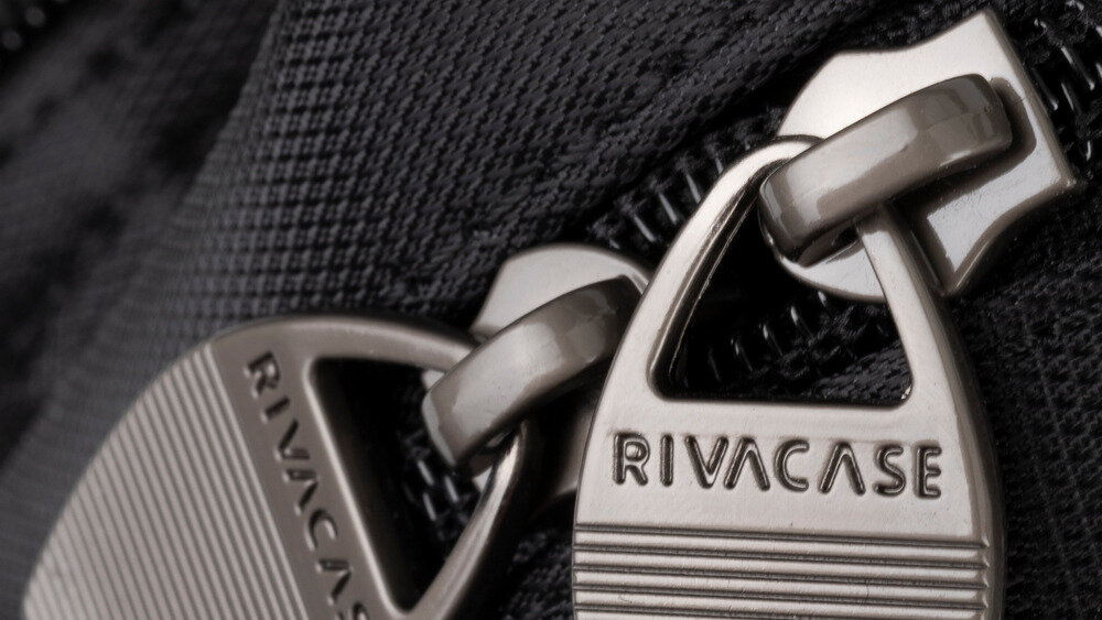 Torba na laptopa RIVACASE Tiergarten  - zamek