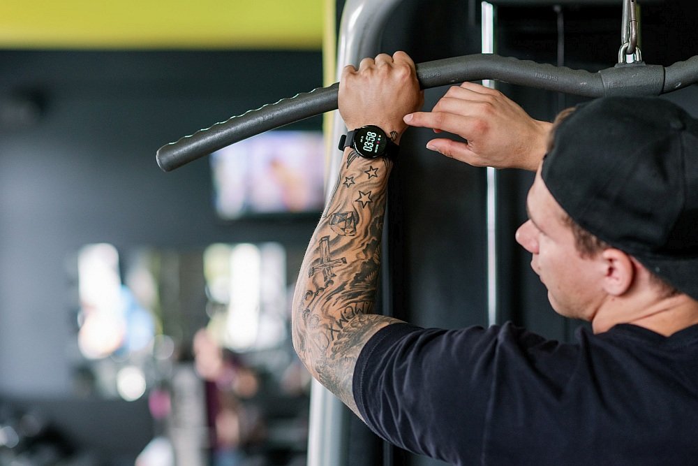 Smartwatch GARETT Sport 24 trening ćwiczenia aktywność puls ciśnienie natlenienie krwi pulsoksymetr