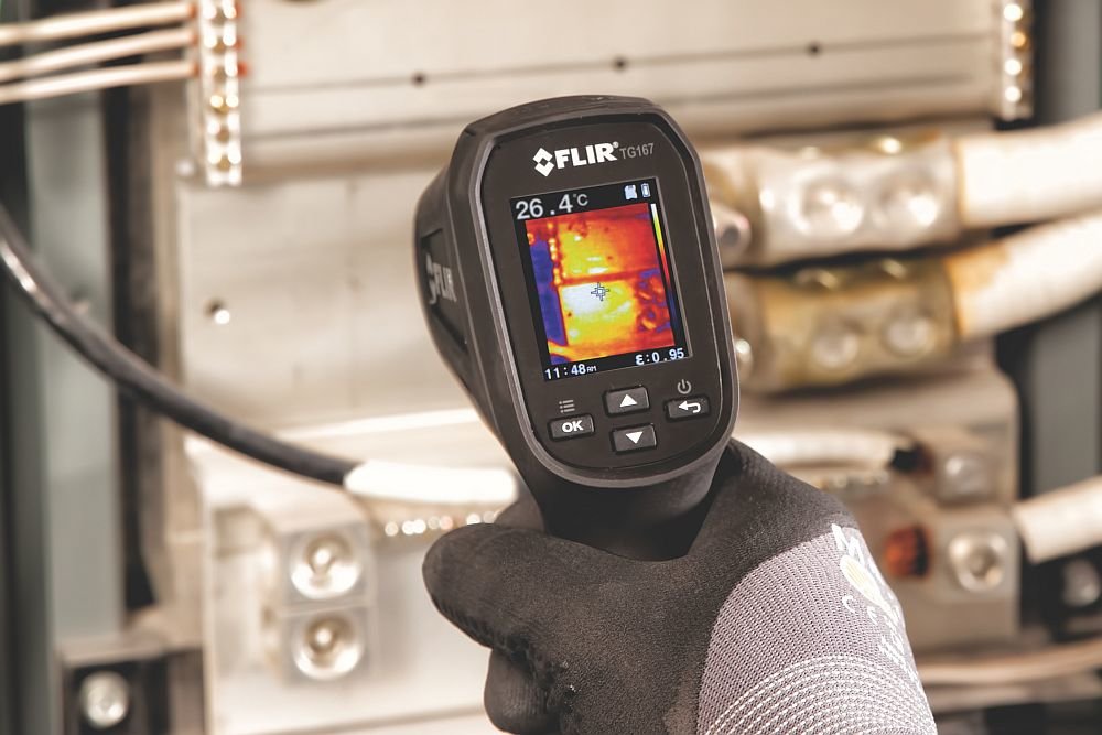 Kamera termowizyjna FLIR TG167 ekran