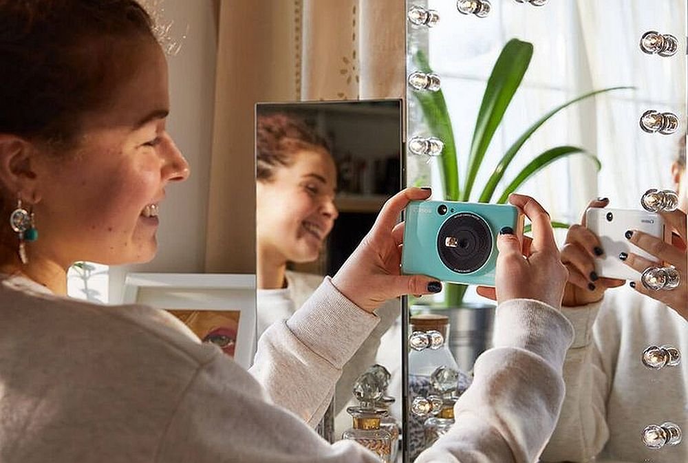 Canon-Zoemini-C-1 selfie