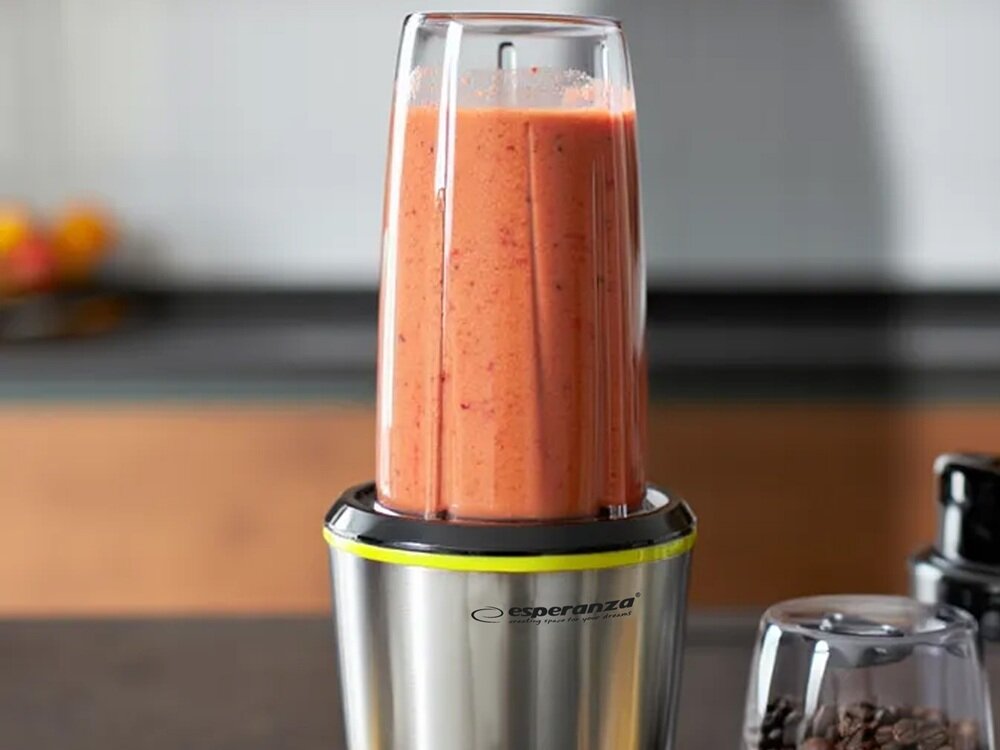 Blender kielichowy ESPERANZA Nutri Master EKM028 Sportowy + 2 bidony w komplecie blendowanie bez trudu, jednolita, gładka konsystencja, dynamiczna praca silnika, przygotowanie zdrowych dań