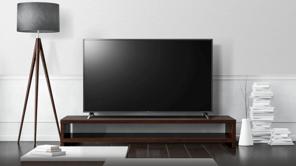 Telewizor LG LED 82UM7600PLB - Smukła Konstrukcja