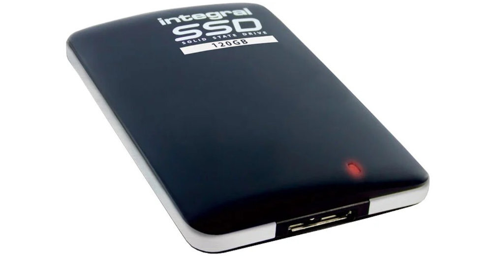 PSSD INTEGRAL 120GB wytrzymala konstrukcja i szybki zapis z szybkim odczytem