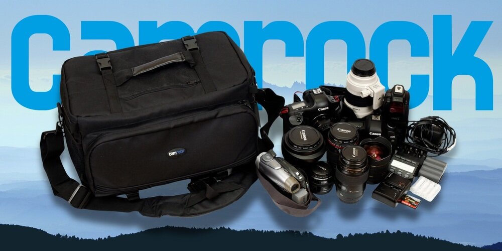 Torba fotograficzna Camrock Tank X60 z zestawem aparatów, obiektywów, lampą błyskową, akcesoriami i ładowarkami.