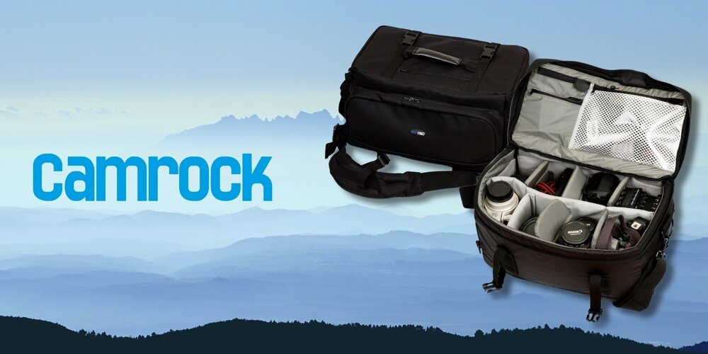 Torba Camrock Tank X60 z otwartą komorą wypełnioną aparatami, obiektywami i akcesoriami fotograficznymi, obok zamkniętej torby