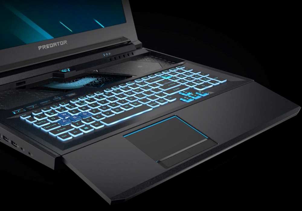 Laptop ACER Predator Helios 700 - Laptop