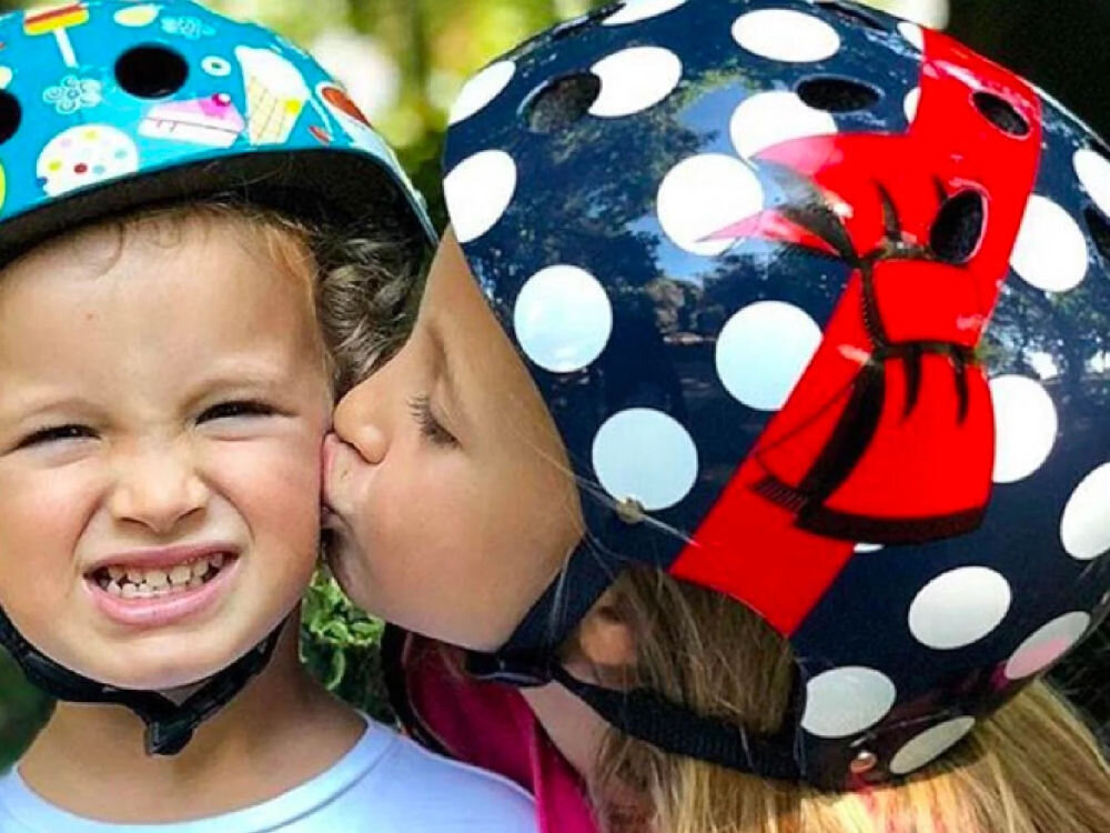 Kask HORNIT Polka Dot Wielokolorowy dla Dzieci (rozmiar S) normy bezpieczeńswa wesoły motyw