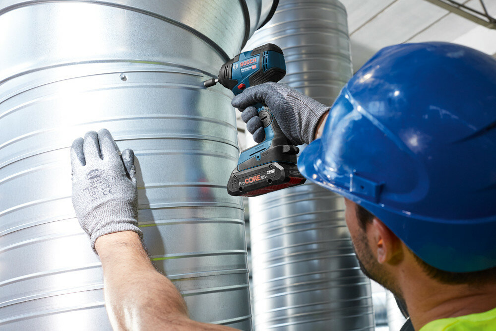 Zakrętarka udarowa BOSCH Professional GDR 18V-200 C 06019G4104 rekojesc led oswietlenie zaczep