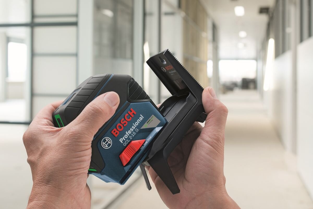 Laser punktowo-krzyżowy BOSCH Professional GCL 2-15 G + RM1 0601066J00, uchwyt RM1, magnesy, montaż, stabilność, Łatwy montaż lasera Bosch GCL 2-15 G w obrotowym uchwycie magnetycznym.