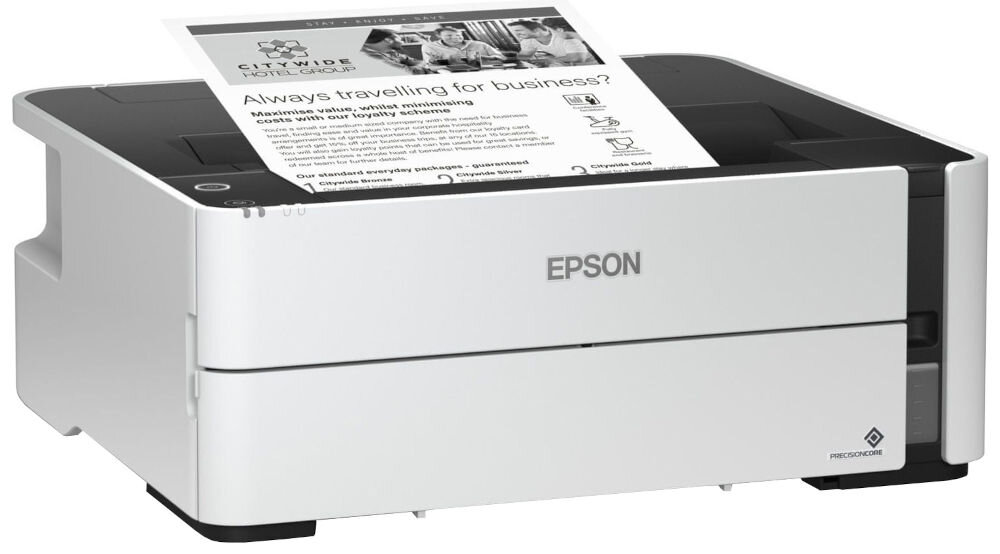 Drukarka EPSON EcoTank M1170 Automatyczny druk dwustronny, Wi-Fi prezentacja drukarki od przodu na białym tle z wydrukowaną kartką - system stałego zasilania atramentem i niski koszt druku 11 000 stron