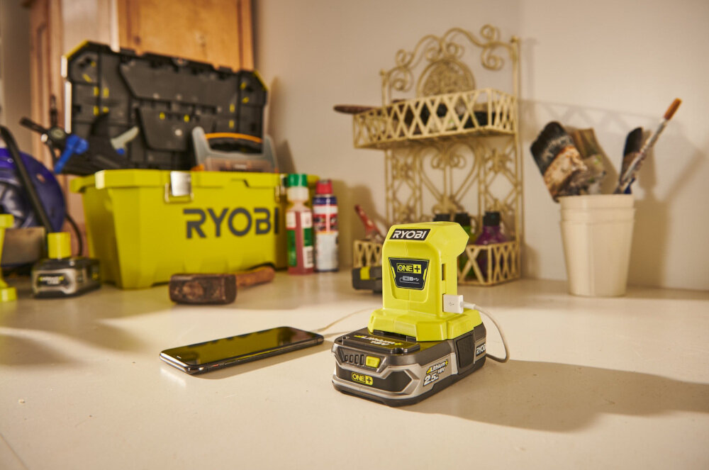 Ładowarka RYOBI R18USB-0 ładowanie urządzeń mobilnych port USB