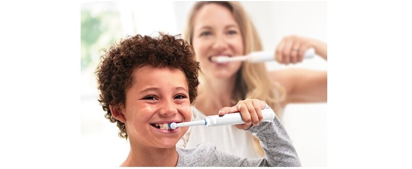 Szczoteczka rotacyjna ORAL-B Genius 10000LW SE