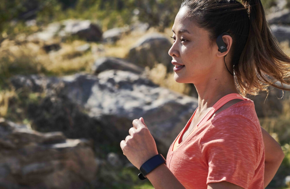 Słuchawki dokanałowe JBL Endurance Sprint komfort twistlock flexsoft stabilność maghook  