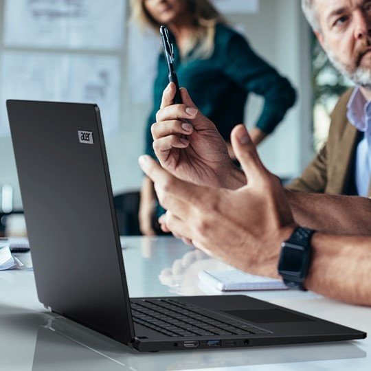 Laptop Biznesowy ACER TravelMate P6 - Szybkie ładowanie  