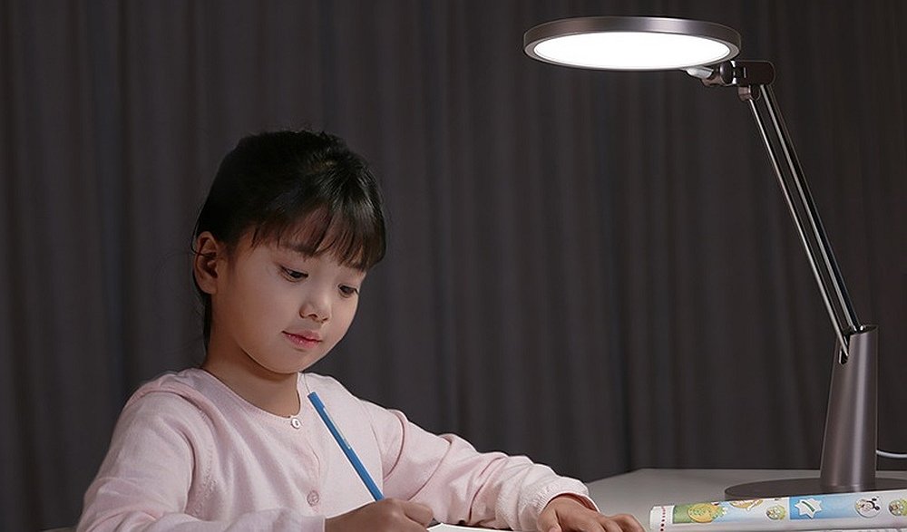 LAMPKA BIURKOWA SMART YEELIGHT SERENE PRO temperatura