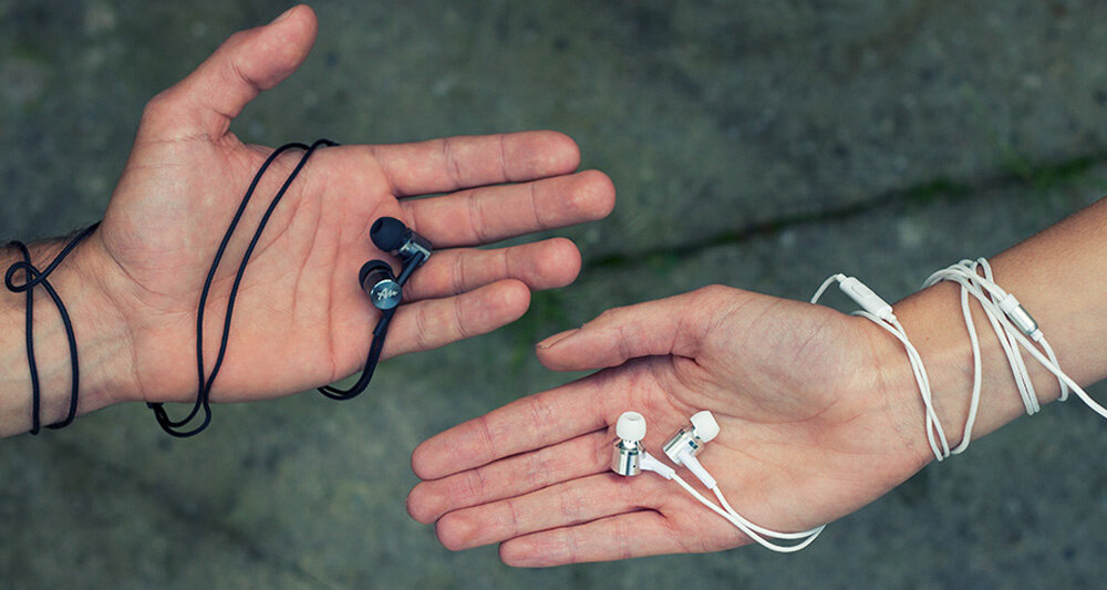 Słuchawki-Dokanałowe AUDICTUS Explorer 2.0 Bialy - Kolory