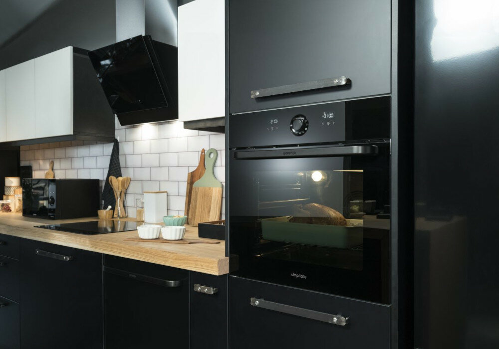 Piekarnik GORENJE BO76SYB Simplicity cool door chlodne drzwi