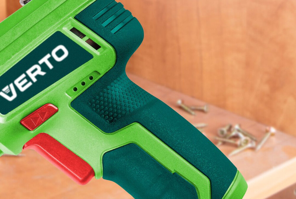 Wkrętarka VERTO 50G139 solidny uchwyt kompaktowa ergonomiczna konstrukcja w warunkach domowych rękojeść i przycisk włącznika powleczone antypoślizgowym materiałem