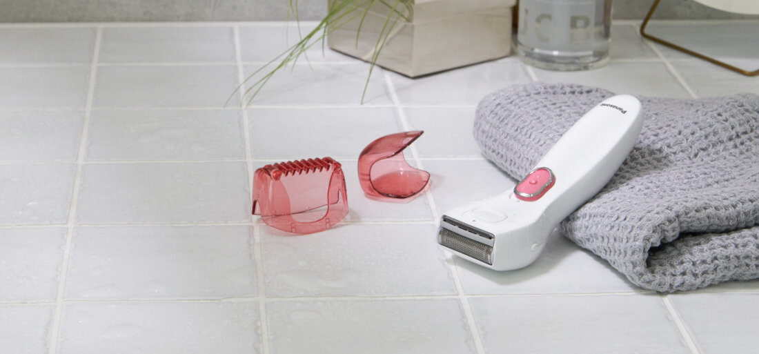 Golarka PANASONIC ES-WL50-P503 szybkie i plynne golenie duze ostrza lagodne dla skory wydajne golenie przycinanie na calym ciele