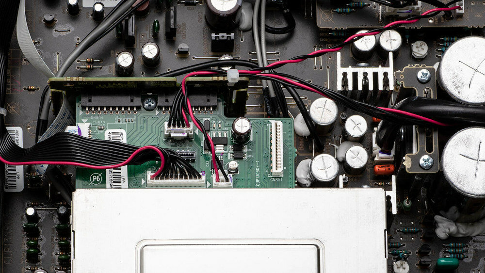 Wzmacniacz DENON PMA-600NE  - konstrukcja