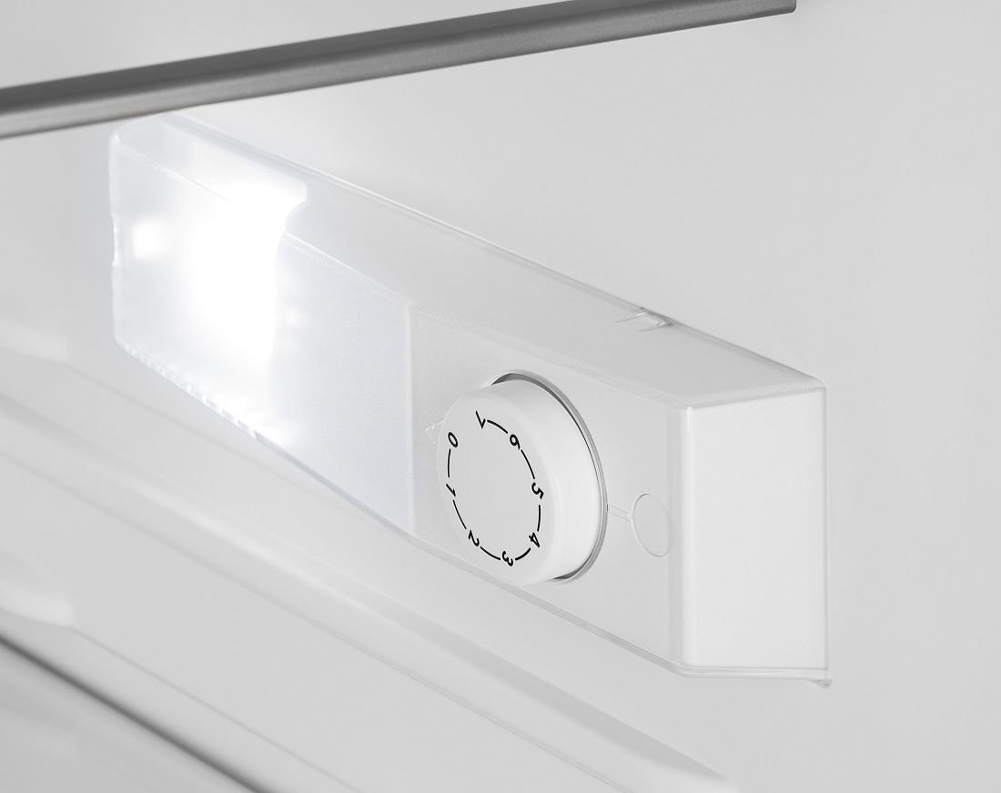 Lodówka PHILCO PTL 1343 - oświetlenie LED 