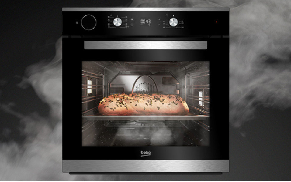 Piekarnik BEKO BIS14300BCS - Pieczenie ze wspomaganiem parą Steam Assisted