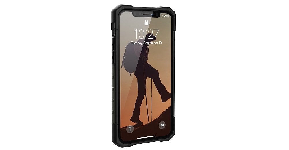 Etui UAG Pathfinder do Apple iPhone 11 ergonomia