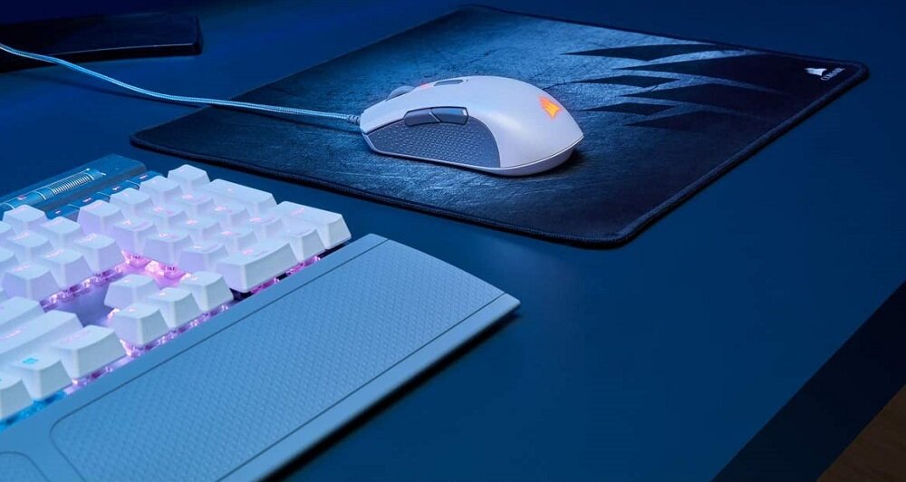 Mysz CORSAIR M55 Pro RGB  - wyprofilowany ksztalt  