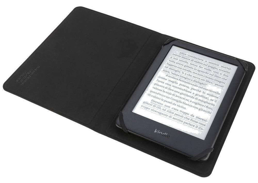 Czarny futerał otwarty, z widocznym czytnikiem Kindle w środku, na ekranie którego wyświetlany jest tekst. Na wewnętrznej stronie okładki widoczne jest wytłoczone logo \'TUCANO\'.